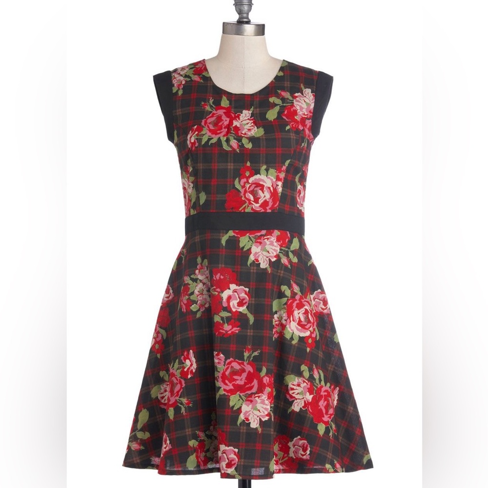 Yumi Plaid Rose Print Party Dress